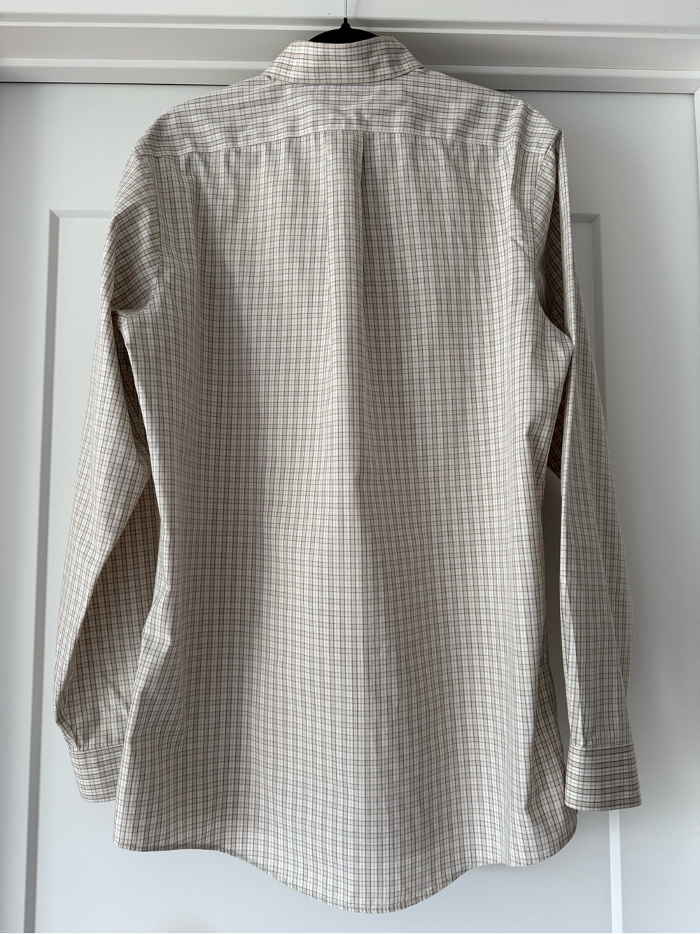 Men’s Eddie Bauer Classic Button-Down Plaid Shirt in Beige and White Sz Med/Tall - Picture 2 of 10